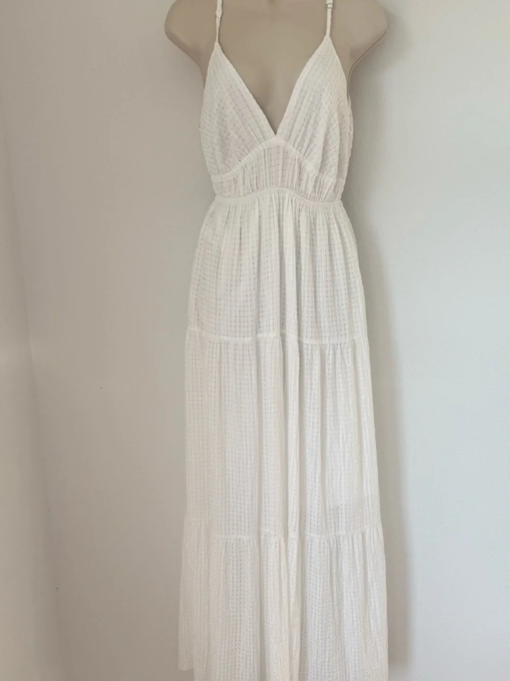 White flowy Maxi Deep V-Neck Dress Sz Small Scoop Back Boho Fairy Beach Bridal - Picture 3 of 7